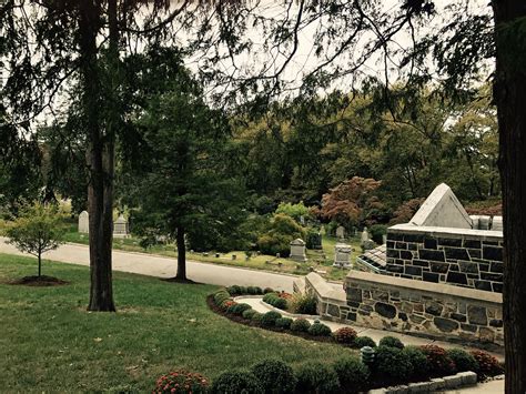 The Entrance Overlooking Sleepy Hollow Cemetery Sleepy Hollow Ny Fall