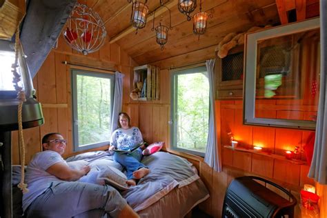 Découvrez La Cabane Dans Les Arbres Pour Une Nuit Insolites