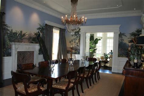 Enjoy a complete dining experience that features popular national brands such as pizza pizza, grill & co., soup emporium, and culinary table which features. A Georgian Dining Room Designed by d Hussey | Room design ...