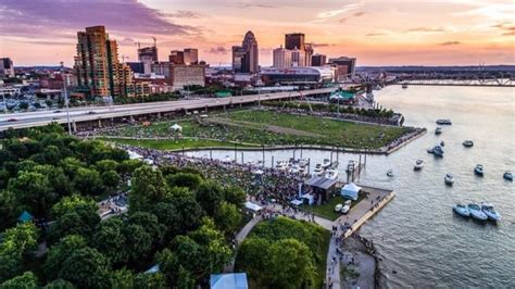 Waterfront Park In Kentucky Is Ideal For Fun And Relaxation
