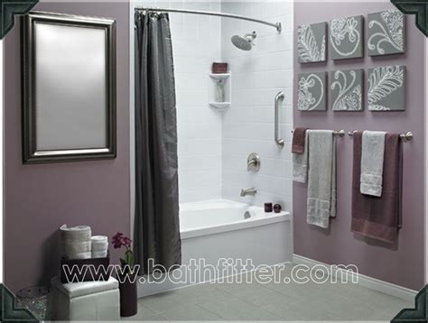 Ideas decorate bathroom grey decor purple. Love the grey and purple together!! Could DIY some artwork ...