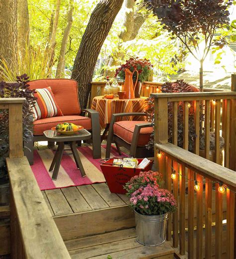 25 Outdoor Fall Decorating Ideas To Showcase Through Thanksgiving