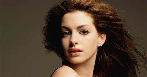 Relax Anne Hathaway Στο Marie Claire Σεπτεμβρίου