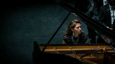 Lola Astanova Captivating Pianist