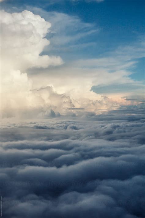 A Dream A Beautiful White Clouds After A Storm Del Colaborador De