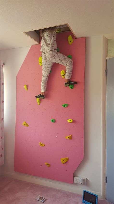 Climbing Wall Up To Her Den In The Loft Bedroom Decor Design