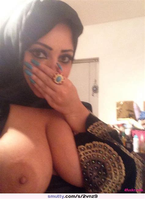 Arab Tits