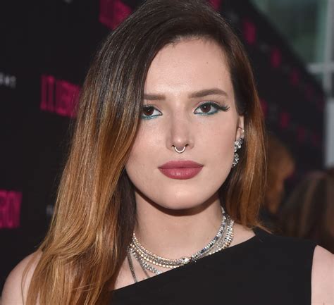 Live On The Net Bella Thorne Posts Nudes Thwarts Hackers Blackmail