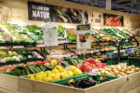 Coop: Supermärkte boomen - Grosshandel darbt - Schweizer Bauer