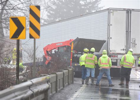 Route 512 Crash Involving Tractor Trailer And Train Photos The Morning Call