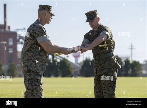 Us Marine Corps Col Scott E Conway Left Commanding Officer