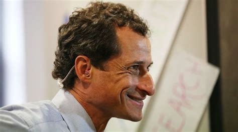 Anthony Weiner Checks Into Rehab For Sexting Addiction The Forward