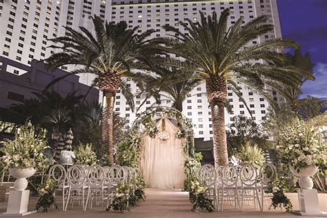 This Outdoor Las Vegas Wedding Venue At Park Mgm Is What Dreams Are