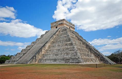 The aztec empire, centred at the capital of tenochtitlan, dominated most of mesoamerica in the 15th and 16th centuries ce. Learn About the Really Notable Features of Aztec Pyramids ...