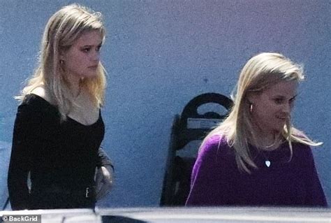 Reese Witherspoon Brings Lookalike Daughter Ava Phillippe And Son