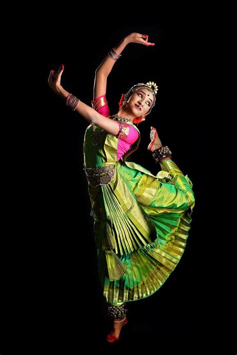 Kuchipudi Dance Dance Photography Dance Photography Poses Indian Dance