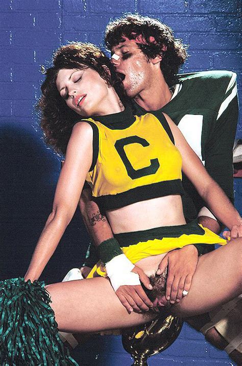 70 S Cheerleader With Hairy Pussy And Football Retrofucking