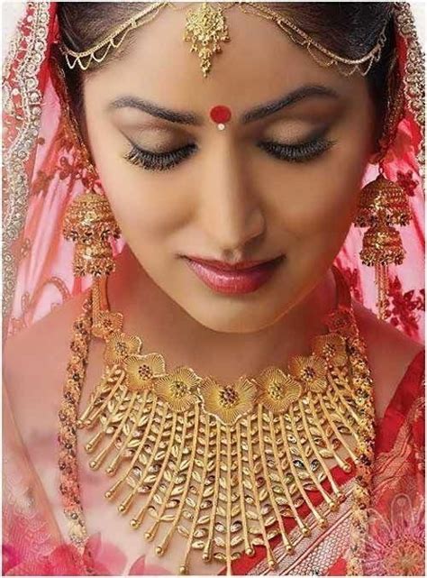 30 Bridal Gold Necklace Designs To Check Out Before Buying Your Wedding