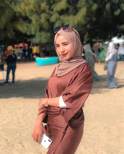 Pin Oleh Azizikong Di The Beauty Of Hijab Gaya Hijab