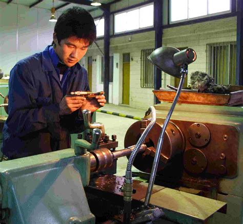 Specializes in plastic extrusion machinery manufacturer in taiwan plastic extrusion industry. China Lathe Operator - China Lathe Operator, Machine Tool Operator