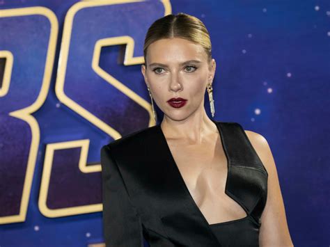 Scarlett Johansson Explains Her Comments About Politically Correct