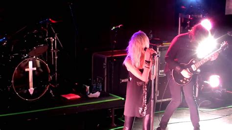 The Pretty Reckless Hit Me Like A Man Paradise Rock Club 2013 Youtube