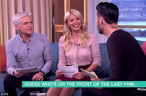 Holly Willoughby Shows Off Her Famous Curves As Fhms Last Ever Cover