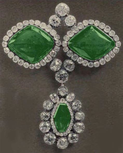 Romanov Emerald Brooch Royal Crown Jewels Royal Crowns Royal Jewelry