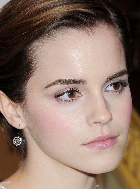 Emma Watson With Images Emma Watson Makeup Emma Watson Pale Skin Makeup