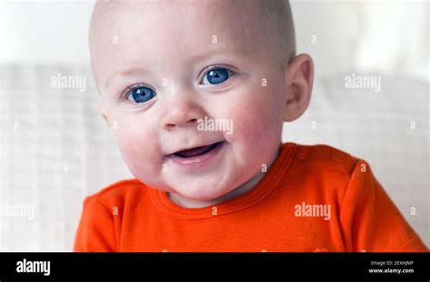 Cheerful Bright Blue Eyes Hi Res Stock Photography And Images Alamy