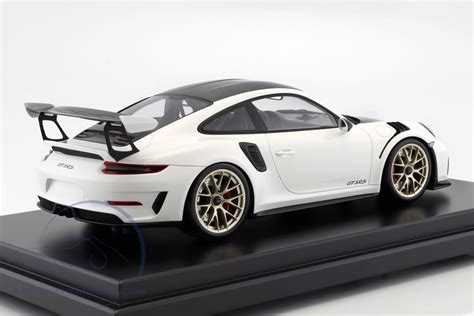 Porsche 911 (991 II) GT3 RS Weissach Package 2018 white with showcase