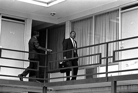Martin Luther King Jr Assassinated On Hotel Balcony In Memphis In68