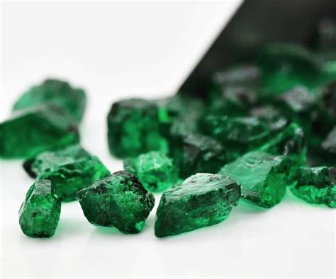 1 Million Pcs Emerald Raw Rough 3mm 5mm Rough Gemstoneemerald Etsy
