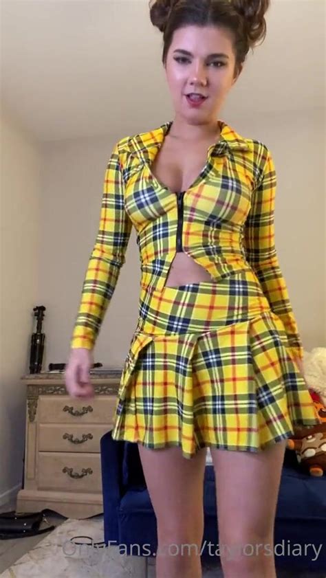 Dare Taylor Yellow Skirt Strip Tease Thothub
