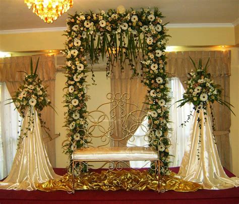 Plan the perfect wedding reception table decorations with our unique and affordable ideas for wedding centerpieces. Fabulous Wedding Decorations Can Make A Wedding Flawless ...