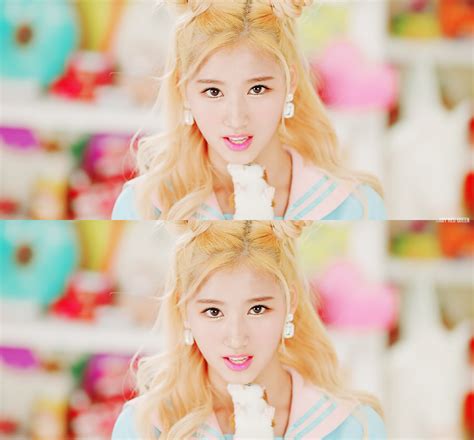 The best gifs are on giphy. These 26 hi-res photos of TWICE's Sana prove she's the ...