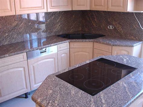 Kuchenarbeitsplatte piccante granit 38x600x4100 mm jetzt kaufen. Granit arbeitsplatte günstig kaufen - Tische für die Küche