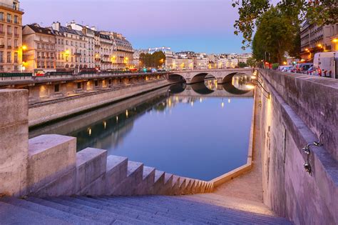 Pont Neuf Get A Stunning View Of The Seine And City From This
