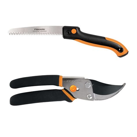 Fiskars 7 Inch Saw And Hand Pruner Set 2 Piece The Home Depot Canada