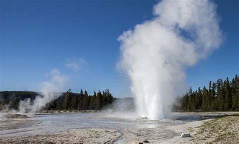 10 Best Geysers And Other Hydrothermal Attractions Worth Seeing In