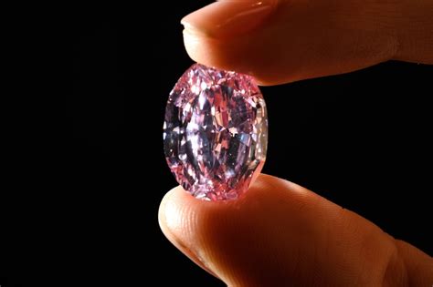 World S Largest Pink Diamond Sold For 26 6 Million At Auction Somewhere Documenting Culture