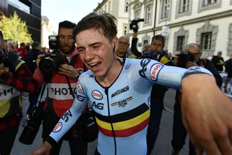 He is the father of belgian cyclist remco evenepoel. "Bolt rijdt op een fiets. Hij heet Remco Evenepoel" en "Om ...