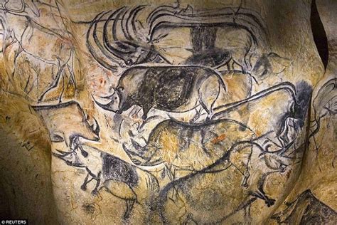 Take A Peek Inside The Largest Replica Cave Cave Paintings Art