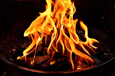 Wallpaper Bonfire Flame Fire 5892x3918 1179801 Hd Wallpapers