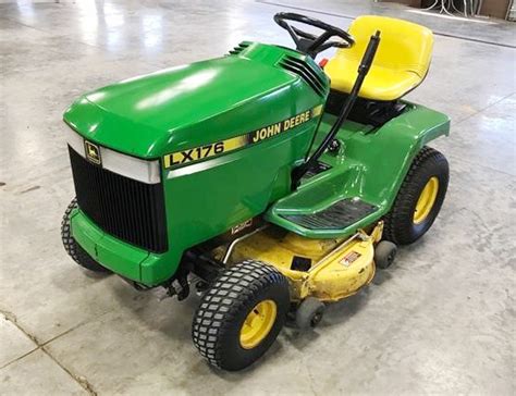 John Deere Lx176 Lawn Tractor Technical Data And Review