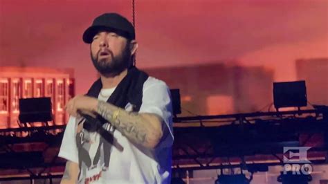 Eminem Ft Skylar Grey Walk On Water Abu Dhabi Du Arena 25102019