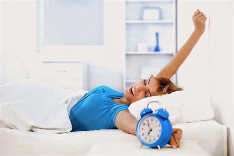 Just get up at 5 am, do a morning routine, and success is guaranteed. Tips Advice and Suggestions to Rise Early in the Morning