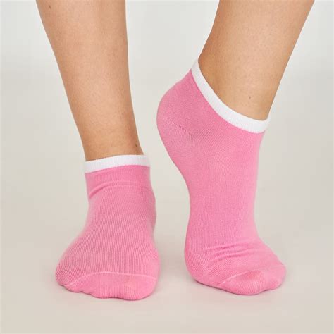 Womens Ankle Socks Made From Indian Cotton Pink Ukrainian Socks
