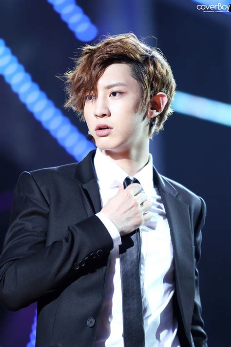 Let the happy virus infect you! PZ C: exo chanyeol