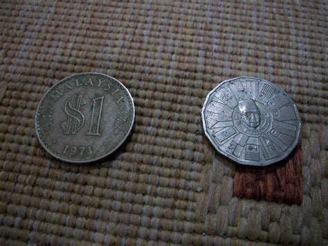These securities are not fdic or sipc insured and there is no bank or other guarantee if they lose value. collectible items: 2 pcs old Malaysia coin